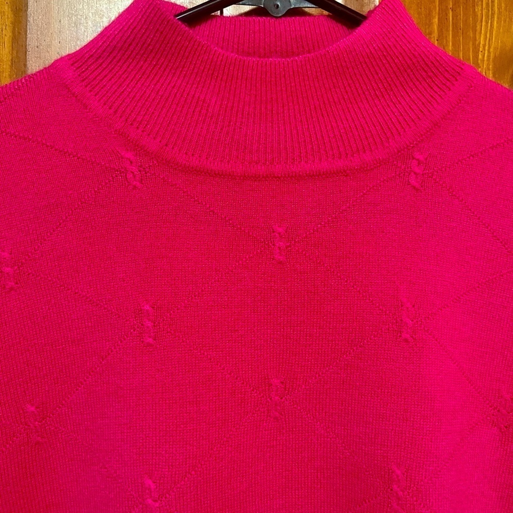 Super Soft Women's Sweater - Medium - Picture 2 of 6